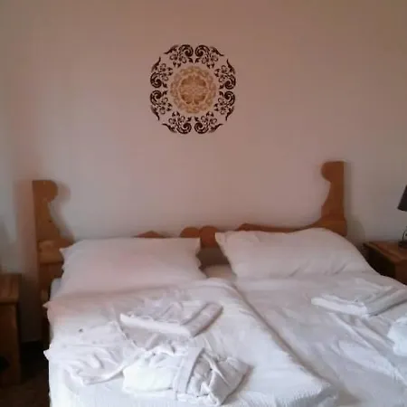 Bed & Breakfast Vezer Panzio Szabolcs