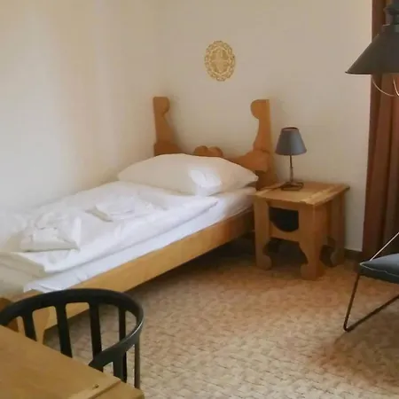 Vezer Panzio 3*