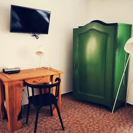 Bed & Breakfast Vezér Panzió Szabolcs